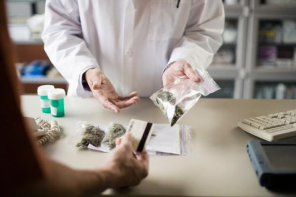 Medical marijuana pres<em></em>criptions are still limited in the UK, but widely available in the US