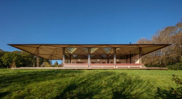 Saltmarsh House floats above the grass