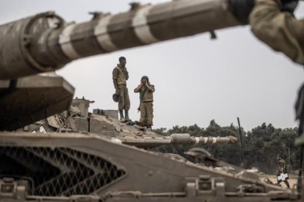 SDEROT, ISRAEL - OCTOBER 09: Israeli forces increase security measures at the Gaza border in Sderot, Israel on October 09, 2023. (Photo by Mostafa Alkharouf/Anadolu Agency via Getty Images)