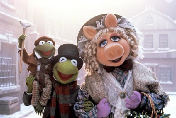 Editorial use only. No book cover usage. Mandatory Credit: Photo by W.Disney/Everett/REX/Shutterstock (626735a) Robin the Frog, Kermit the Frog and Miss Piggy in 'The Muppet Christmas Carol' - 1992 The Muppets